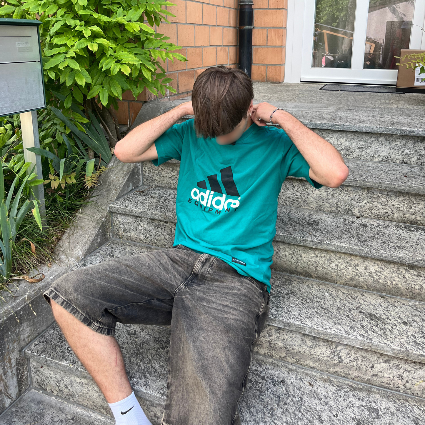 Adidas Shirt (L)