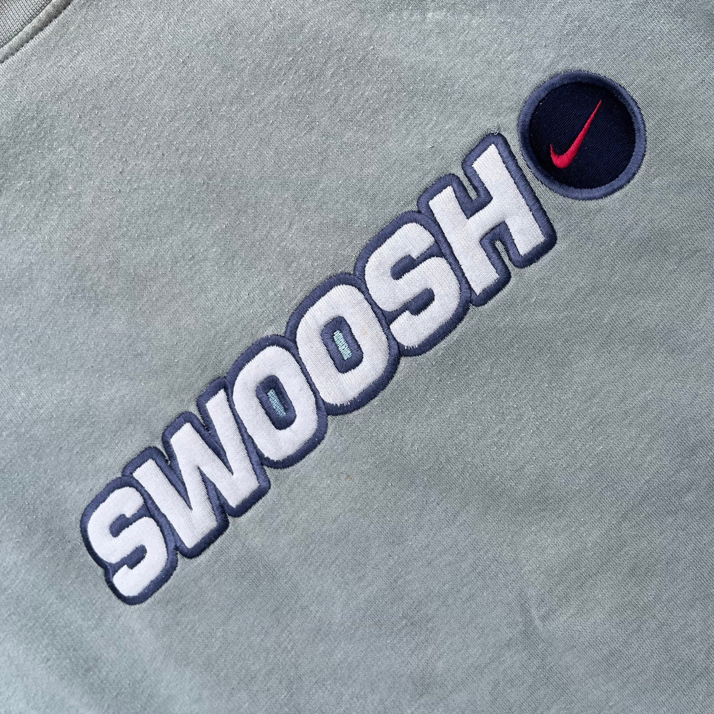 Nike Swoosh Pullover (L)
