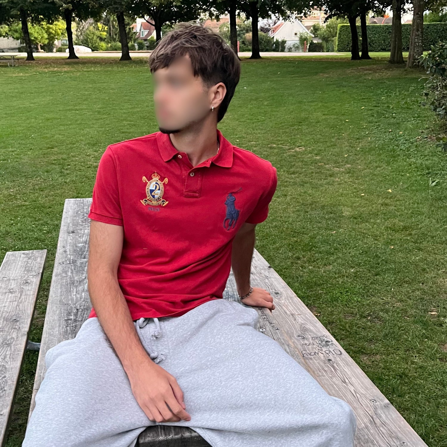 SHIRTS / POLOS