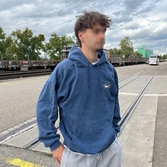 Nike Swoosh Hoodie (L)