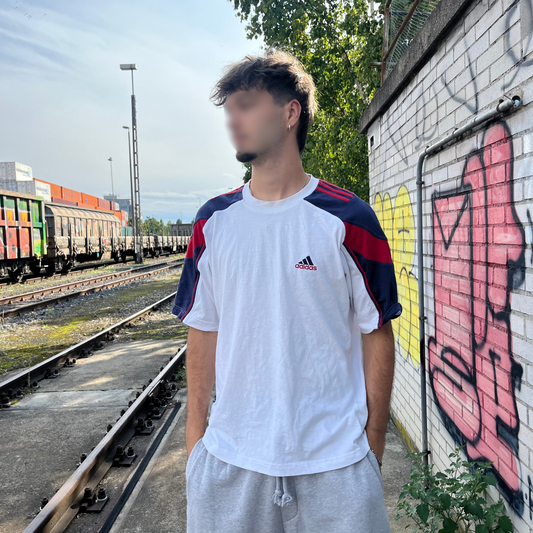 Adidas Shirt (L)