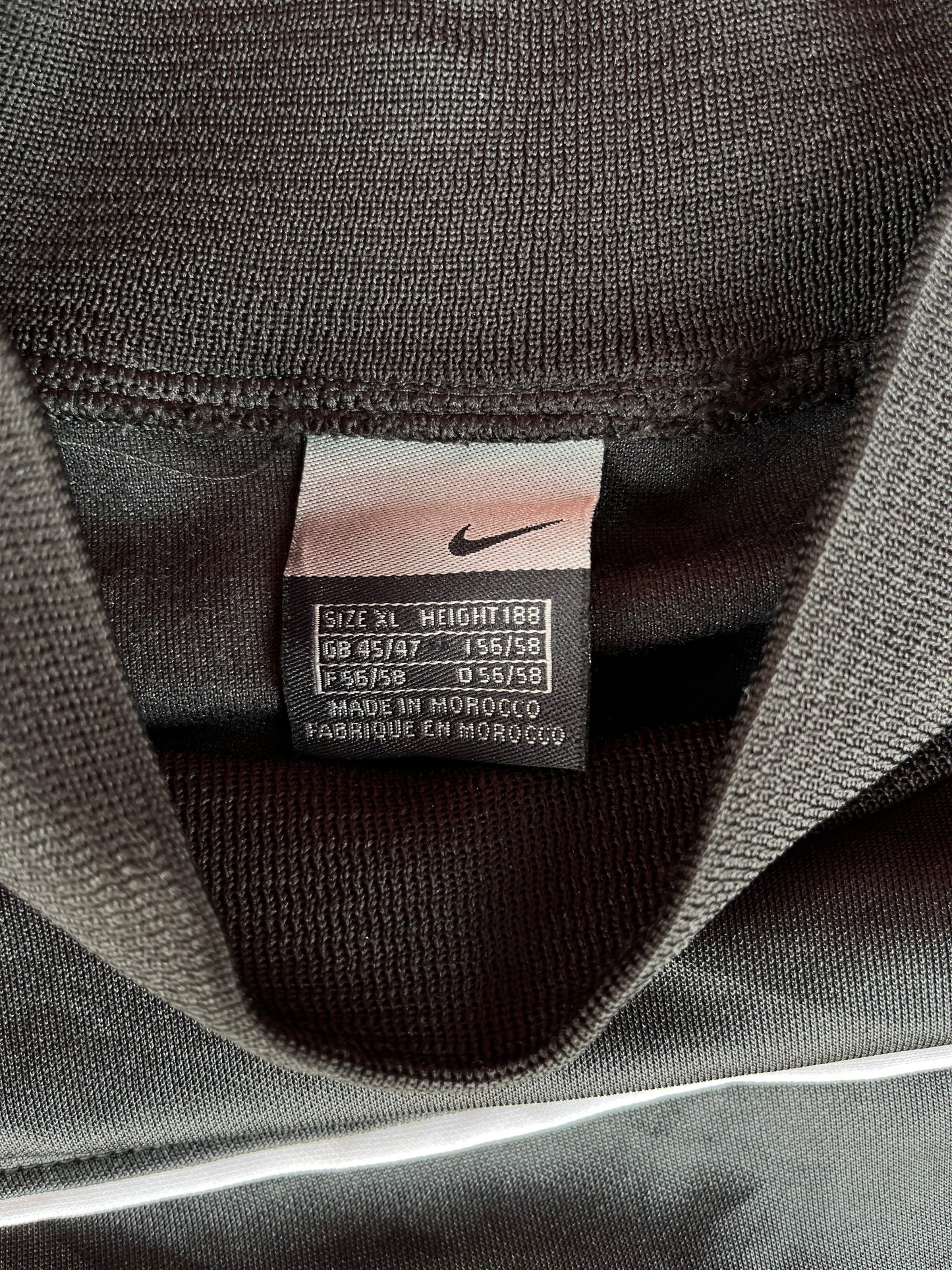 Nike Swoosh Crew-Neck Pullover (XL)